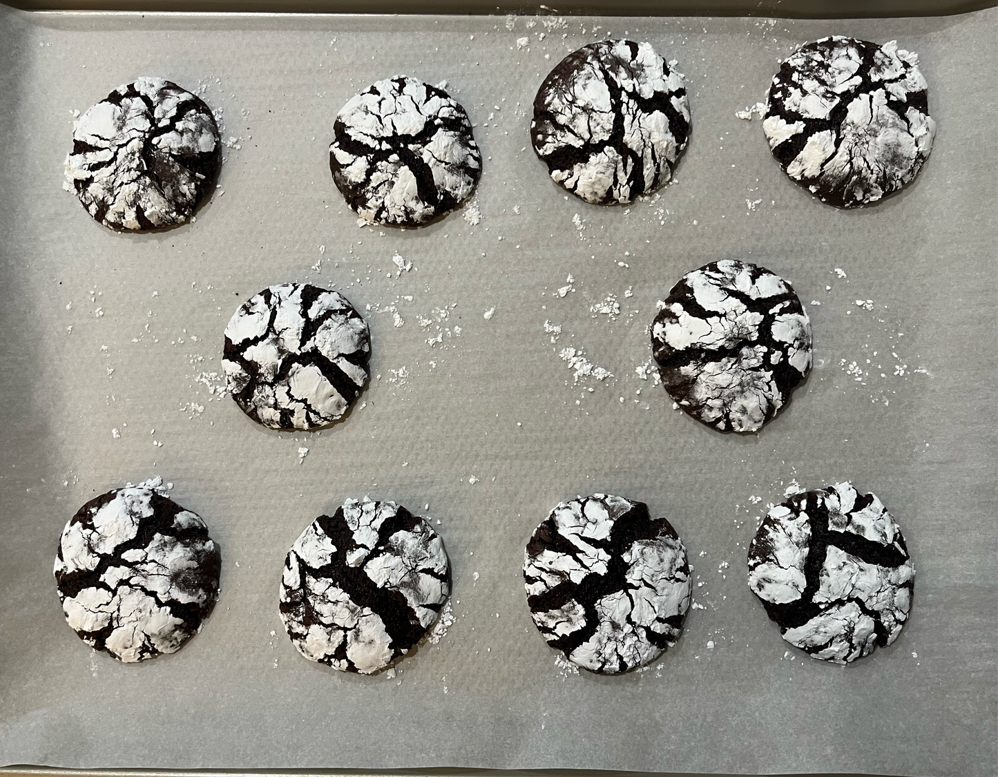 Chocolate Crinkle Cookie